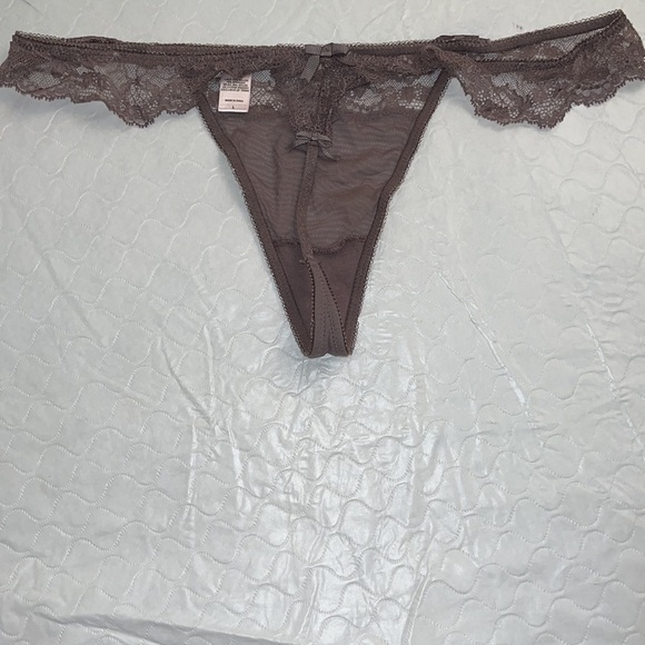 Victoria’s Secret Very Sexy gray nylon mesh and lace thong panty - Picture 7 of 11